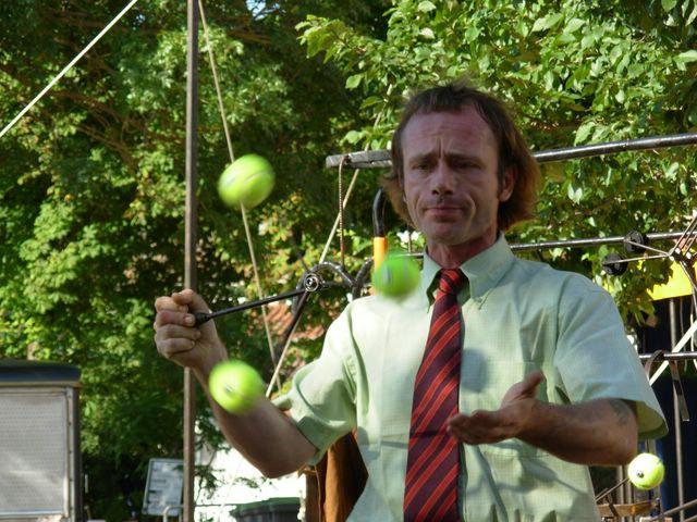 Cirkatomik De l'orange…au jonglador