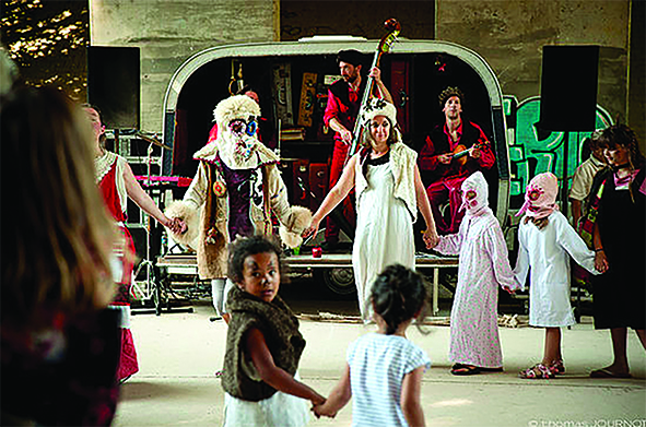 Théatre des monstres La danse des sauvages