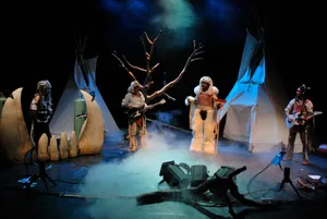 Le Nom du titre / Fred Tousch